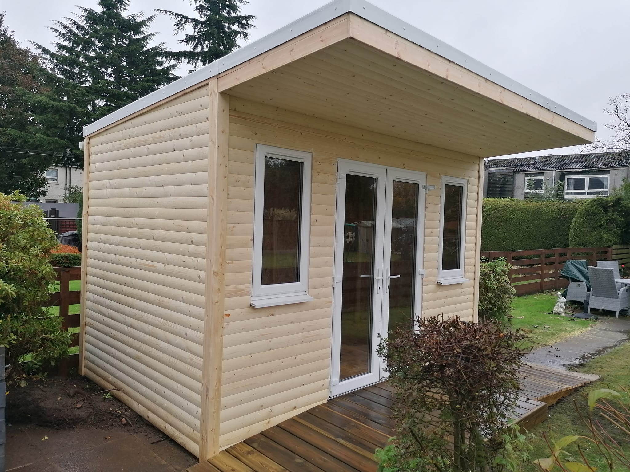 Finished summer house with ramps - view 1